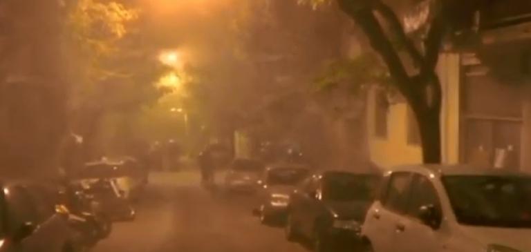 Κουκάκι : Χημικά και κρότου λάμψης από την αστυνομία