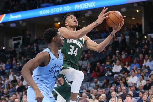 Άλλη μία νίκη για τους Μπακς με σόου από τον «Greek Freak»