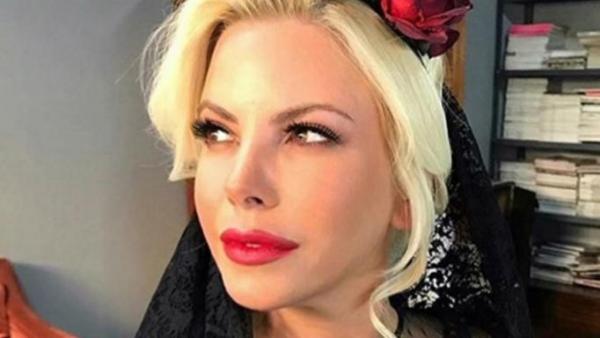 Αντελίνα Βαρθακούρη: «Αυτό είναι κάτι ανάμεσα σε μένα και σε εκείνη»