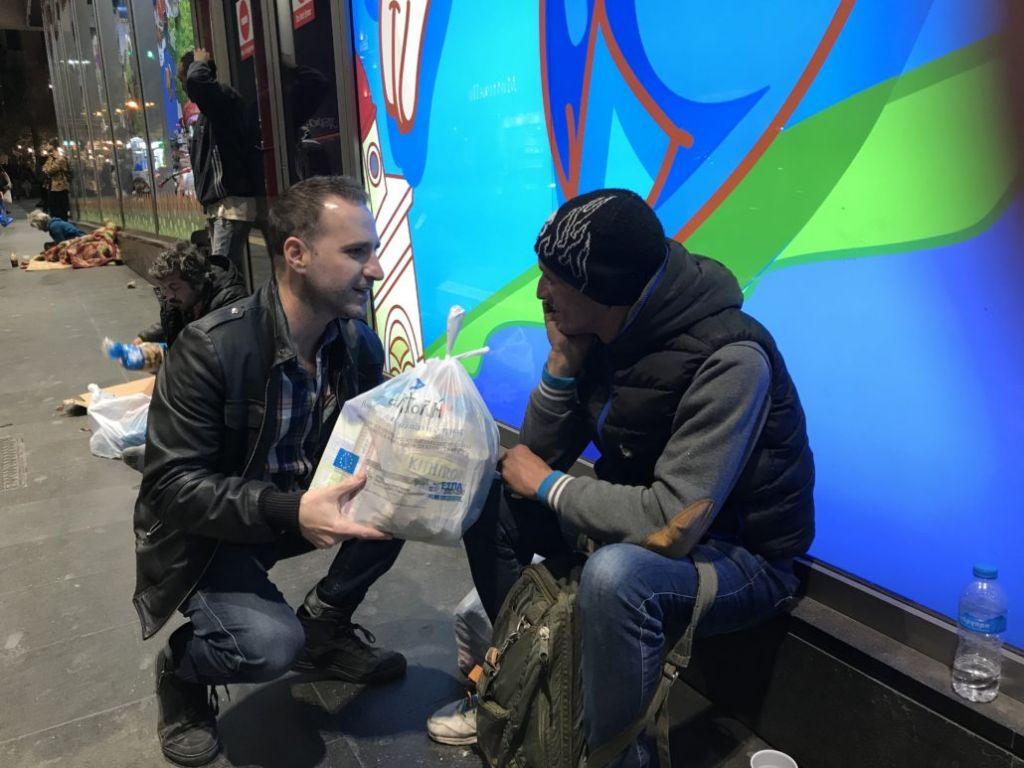 Δέματα αγάπης μοίρασε η «Αποστολή» στους αστέγους