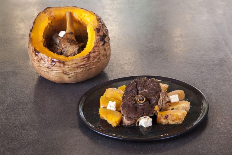 Αρνάκι με φέτα και ανατολίτικα μπαχαρικά