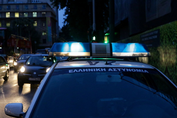 Μπαράζ… διαρρήξεων την νύχτα σε καταστήματα της Γλυφάδας