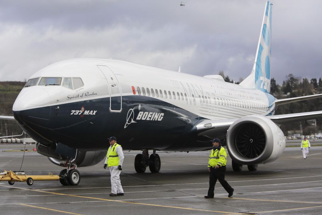 Εσκασε η βόμβα : Η Boeing αναστέλλει την παραγωγή των 737 MAX
