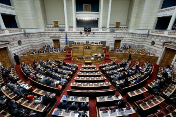 Ψηφίζουν 200 το νόμο για την ψήφο αποδήμων – Γρίφος ο ΣΥΡΙΖΑ