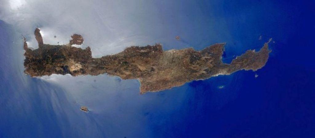 Κρήτη και Κυκλάδες… ανάποδα από το Διάστημα