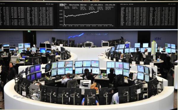 Ενισχύονται τα ομόλογα μετά τις δηλώσεις Λαγκάρντ