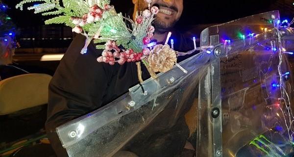 Ο γιορτινός ντελιβεράς της Πάτρας