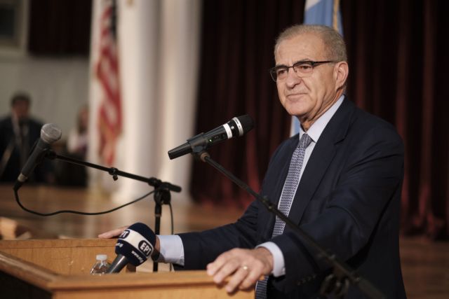 Μπέρδεμα: Ο Διαματάρης τουϊτάρει ως υφυπουργός Εξωτερικών από την Αυστραλία