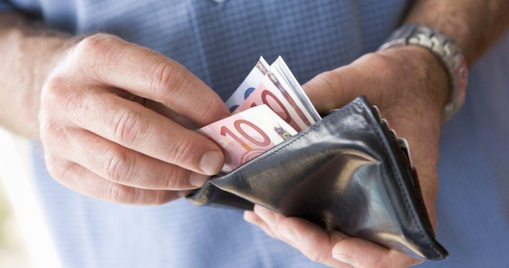 Φόροι : Μήνας πληρωμών ο Δεκέμβριος – Τι έχουμε να πληρώσουμε | in.gr