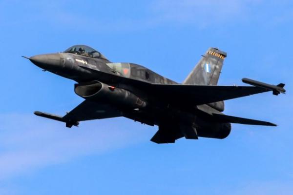 Κατατέθηκε στη Βουλή το νομοσχέδιο για την αναβάθμιση των F-16