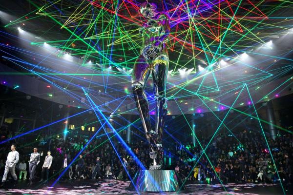 Dior όπως… μοντέρνα και σύγχρονη Τέχνη