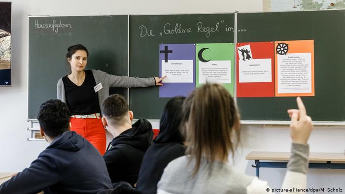 Γερμανία : Χρυσές μετριότητες οι μαθητές – Λείπουν δάσκαλοι και καθηγητές