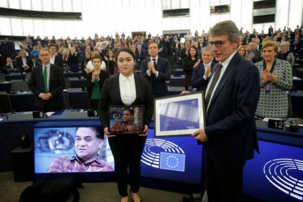 Το Ευρωκοινοβούλιο βράβευσε τον φυλακισμένο στην Κίνα Ουιγούρο ακτιβιστή, Ιλάμ Τότι