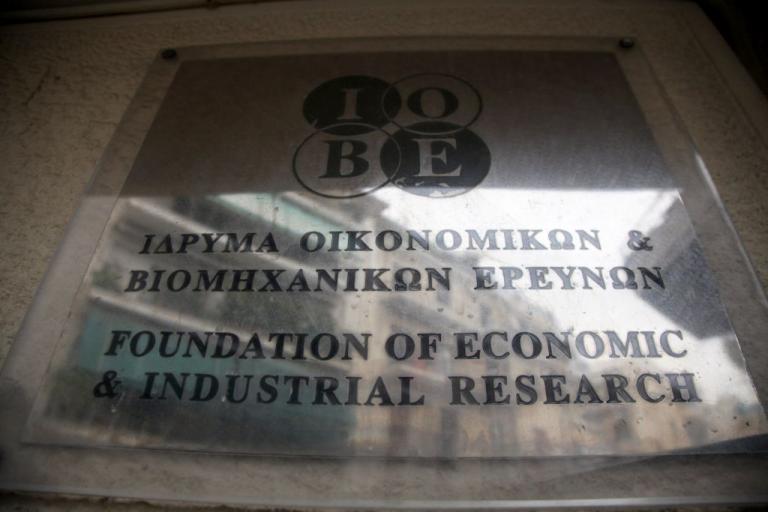 ΙΟΒΕ : Μικρή ανάκαμψη παρουσίασε ο Δείκτης Οικονομικού Κλίματος τον Νοέμβριο