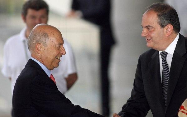 Αχρείαστες και άκαιρες κουβέντες