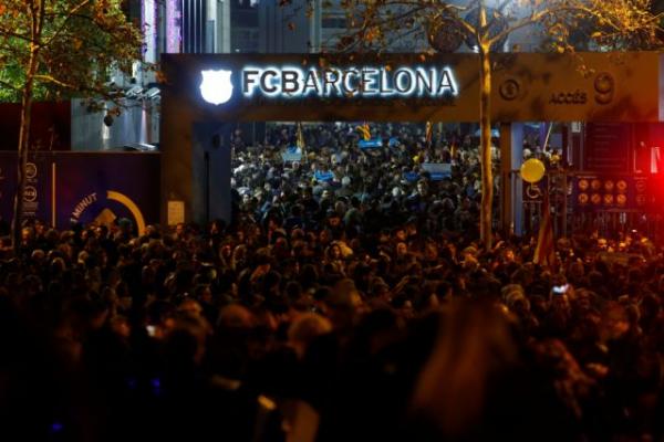 Ισπανία : Καταλανοί αυτονομιστές απέκλεισαν τους δρόμους γύρω από το Καμπ Νου