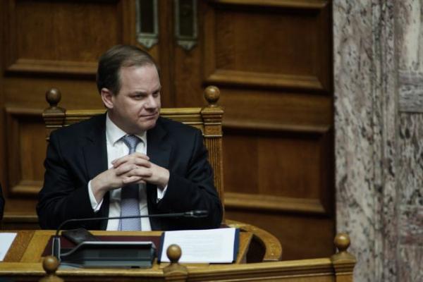 Καραμανλής : Ελεύθερα τα διόδια μέχρι να ομαλοποιηθεί η κατάσταση