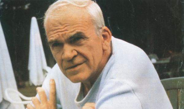 Μίλαν Κούντερα : Ξαναπαίρνει την τσεχική υπηκοότητα στα 90 του χρόνια