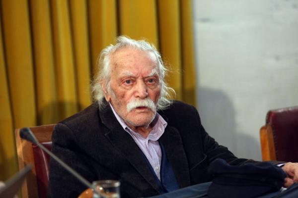 Στο νοσοκομείο ο Μανώλης Γλέζος