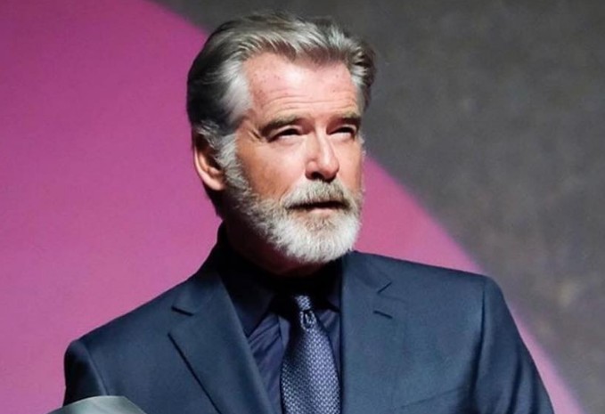 Πιρς Μπρόσναν : Από Τζέιμς Μποντ βασιλιάς στην «Σταχτοπούτα»