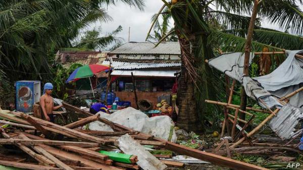 Φιλιππίνες : Σοβαρές ζημιές και χιλιάδες εγκλωβισμένοι κάτοικοι λόγω του τυφώνα Φανφόν
