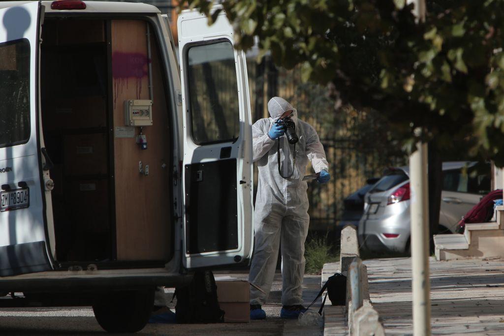 Βόμβα στο ΑΤ Ζωγράφου : Προβληματισμός στην ΕΛ.ΑΣ. για το τυφλό χτύπημα