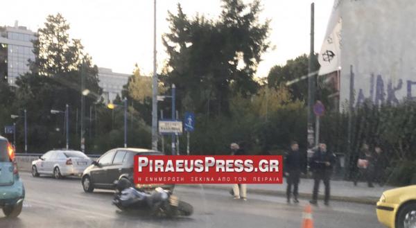 Λεωφόρος Συγγρού : Τροχαίο με μηχανή, αιμόφυρτος ο οδηγός