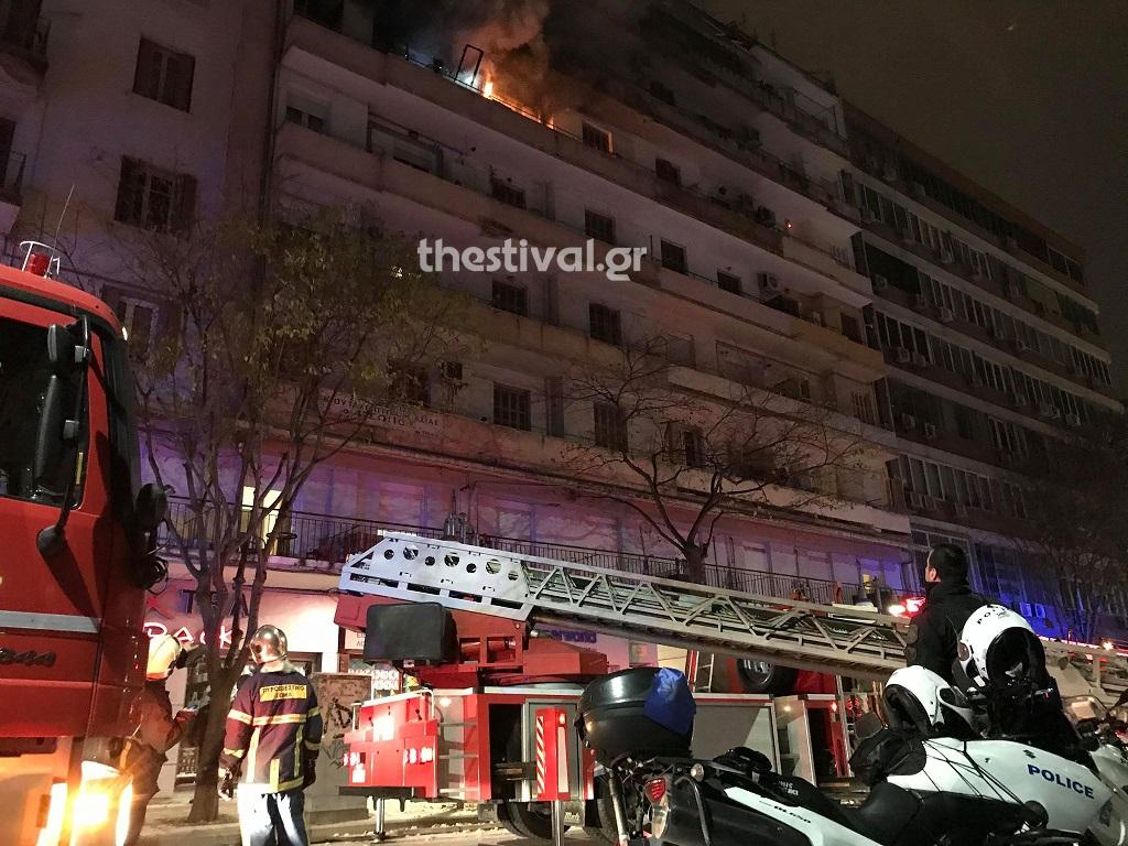 Θεσσαλονίκη : Συναγερμός για τρία ανήλικα παιδιά σε φλεγόμενο διαμέρισμα