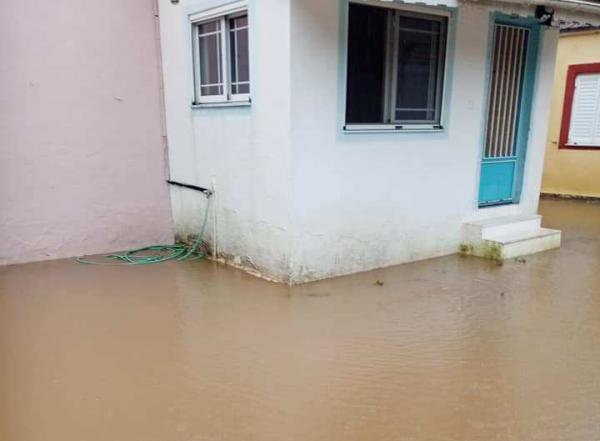 Κακοκαιρία : Πλημμύρισαν σπίτια στην Αιτωλοακαρνανία – Εικόνες από το πέρασμα του «Ετεοκλή»