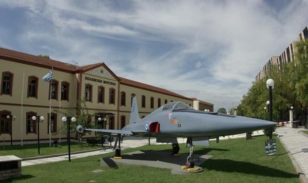 Πολεμικό Μουσείο : Ποια είναι τα δύο νέα «στολίδια» του –Το ένα αεροπλάνο αναχαίτισης