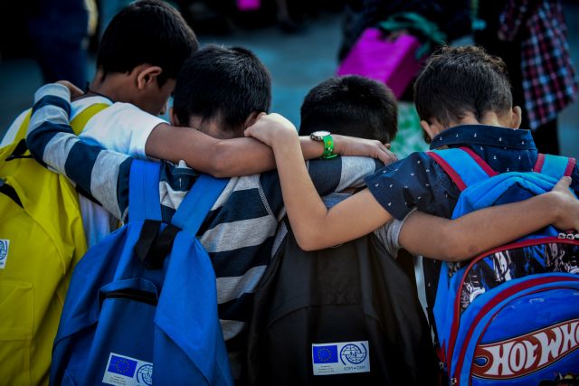 Φίλης : Χιλιάδες προσφυγόπουλα έχουν χαθεί από τις δομές εκπαίδευσης
