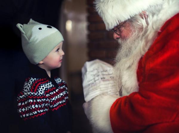 Πώς θα πεις στο παιδί σου πως δεν υπάρχει Άγιος Βασίλης; – Οι New York Times απαντούν