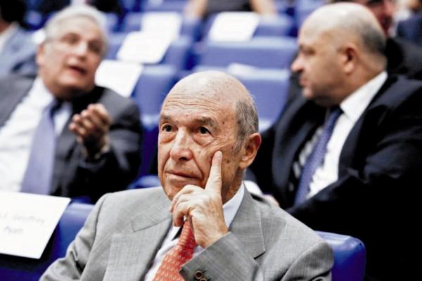 Καταπέλτης ο Κώστας Σημίτης για τα ελληνοτουρκικά: Για όλα φταίει ο Καραμανλής