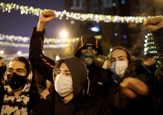 Σκόπια : Πορεία διαμαρτυρίας για την ατμόσφαιρα… δηλητήριο της πόλης