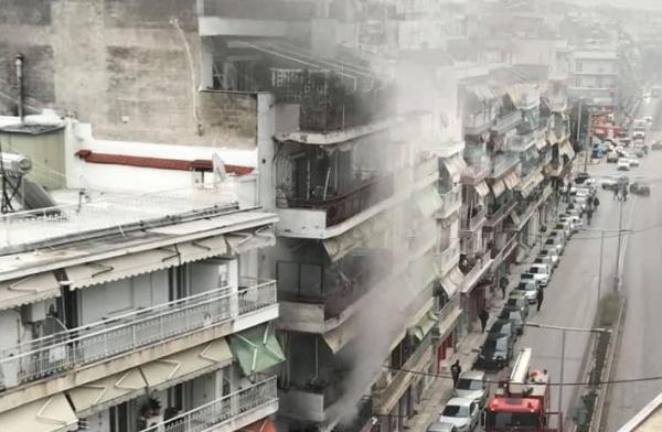 Φωτιά σε διαμέρισμα στη Θεσσαλονίκη – Απεγκλωβίστηκε ένοικος