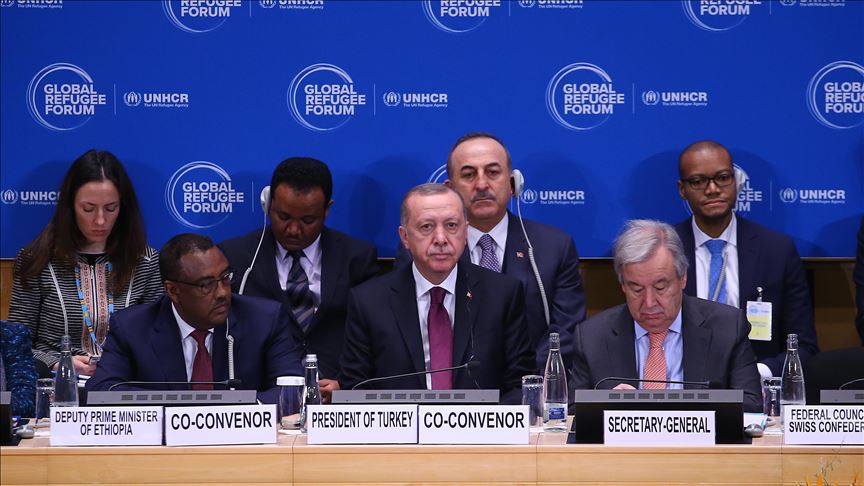 Ερντογάν : Νέα επίθεση στη Δύση και τις πλούσιες αραβικές χώρες για το προσφυγικό
