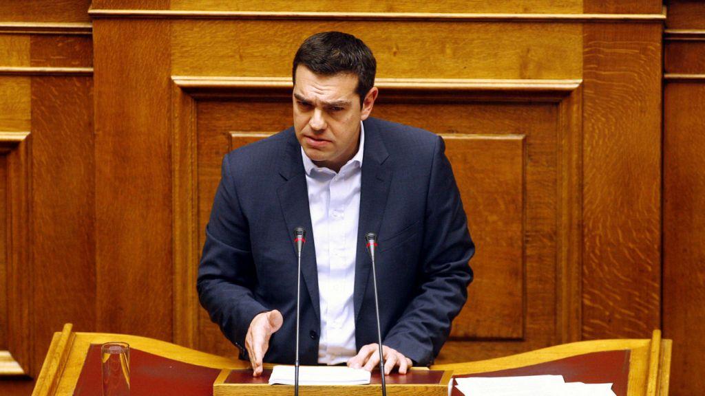 Πόλεμος ανακοινώσεων κυβέρνησης – ΣΥΡΙΖΑ για την ομιλία Τσίπρα στη Βουλή