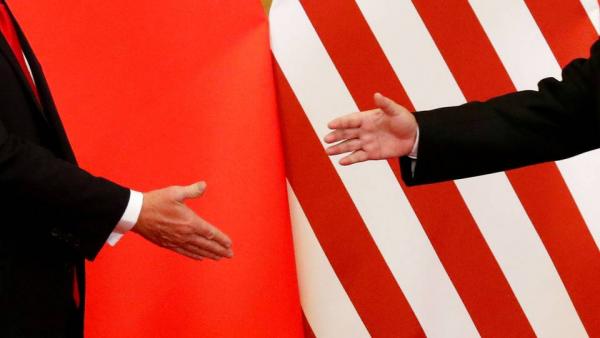 Το Χονγκ Κονγκ… καθυστερεί την εμπορική συμφωνία ΗΠΑ – Κίνας