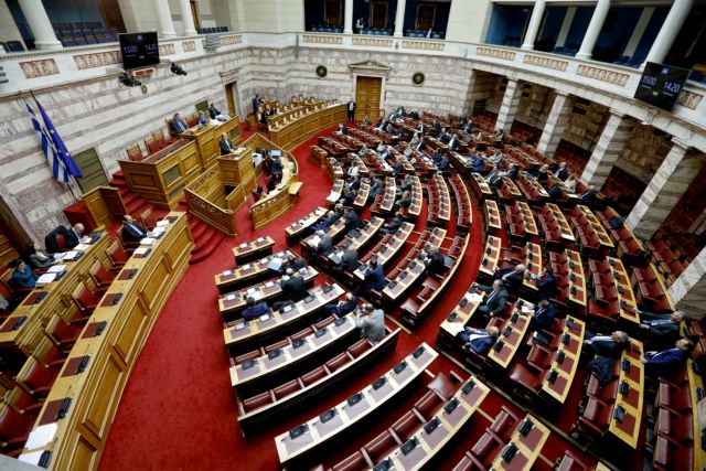 Φορολογικό νομοσχέδιο : Κόντρα κυβέρνησης αντιπολίτευσης για τις φοροελαφρύνσεις