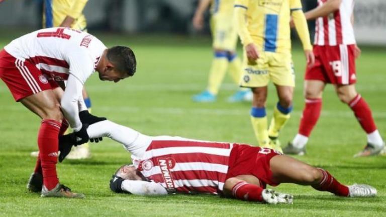 Δολοφονικό τάκλιν στον αστράγαλο…