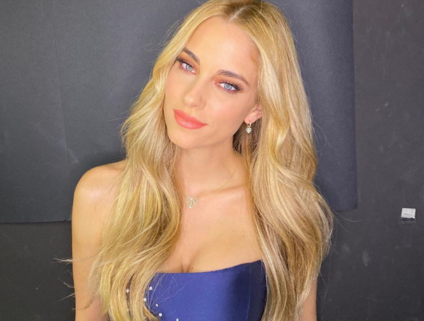 Η τρυφερή φωτογραφία της Δούκισσας Νομικού με τον γιο της