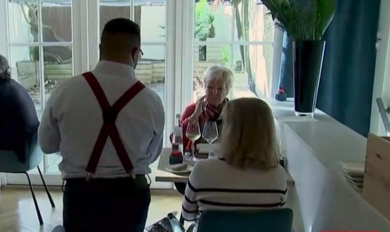 Βέλγιο: To εστιατόριο που όλοι οι σερβιτόροι έχουν σύνδρομο Down