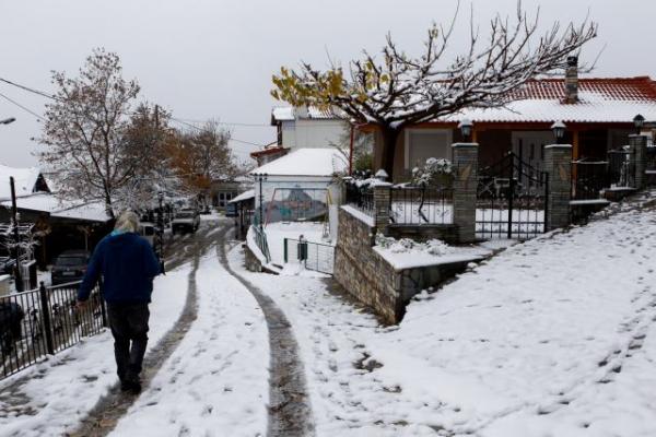 Καιρός : Η Ζηνοβία έβαλε στο ψυγείο τη χώρα – Πού θα χτυπήσει τις επόμενες ώρες