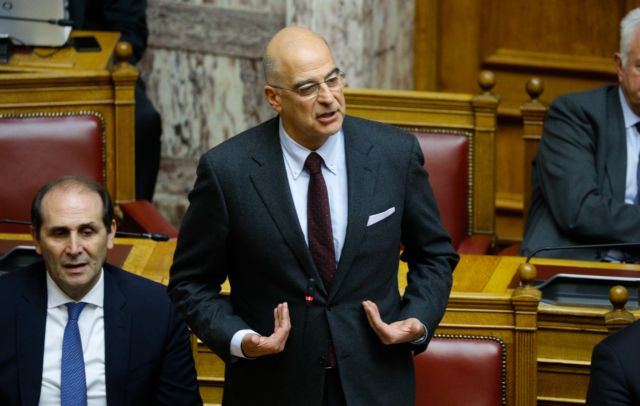 Αψιμαχίες Δένδια - Βούτση στη βουλή για τα ελληνοτουρκικά