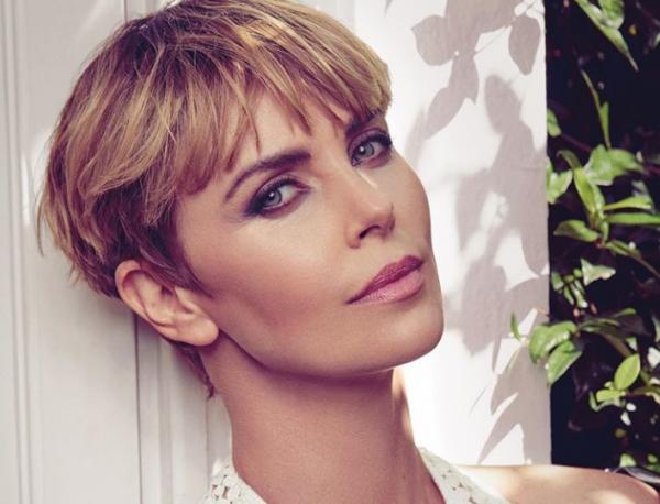 Σαρλίζ Θερόν : Το αποκαλυπτικό ατύχημα της που έγινε viral