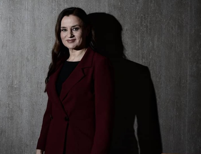 Καρυοφυλλιά Καραμπέτη : Δεν κρύβομαι σε σχέση με τον άνθρωπό μου