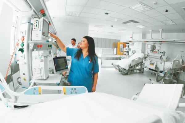 Προς άνοιγμα οι 80 κλειστές ΜΕΘ – «Ηλεκτρονικό μάτι» για τα επείγοντα