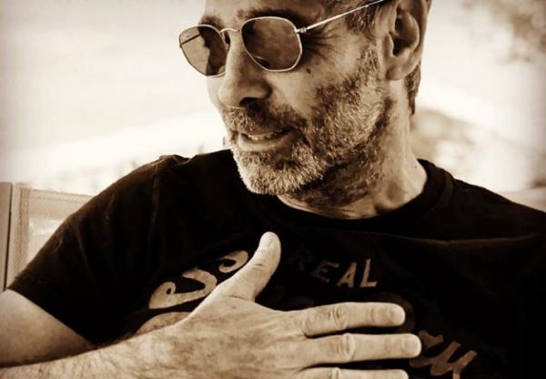 Θοδωρής Αθερίδης : Στο νοσοκομείο ο δημοφιλής ηθοποιός