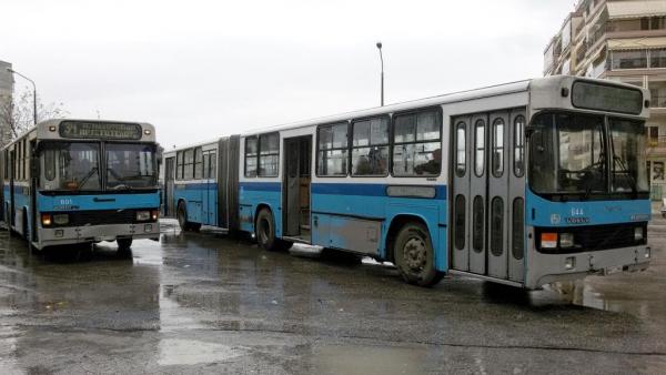 Θεσσαλονίκη : Μπάζουν νερά λεωφορεία του ΟΑΣΘ