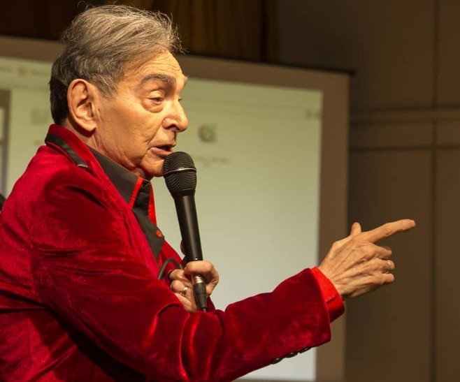 Τέρης Χρυσός : Δύσκολες ώρες για τον τραγουδιστή – Το σοβαρό πρόβλημα υγείας